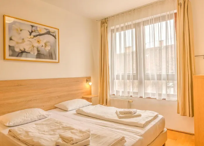 Budapest Central Apartments Lägenhetshotell 4*