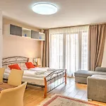 Budapest Central Apartments Aparthotel