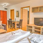 Budapest Central Apartments 3*