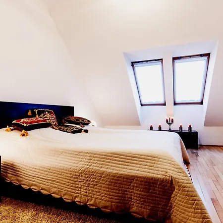Budapest Central Apartments 3*