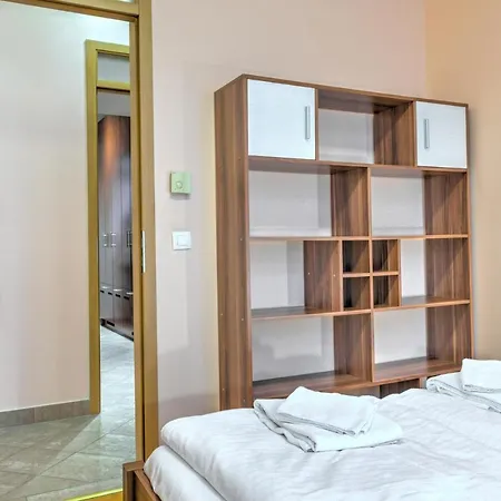 Budapest Central Apartments Aparthotel 4*