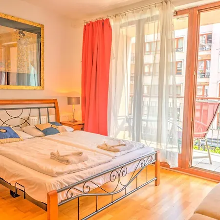 Budapest Central Apartments شقة فندقية 3*