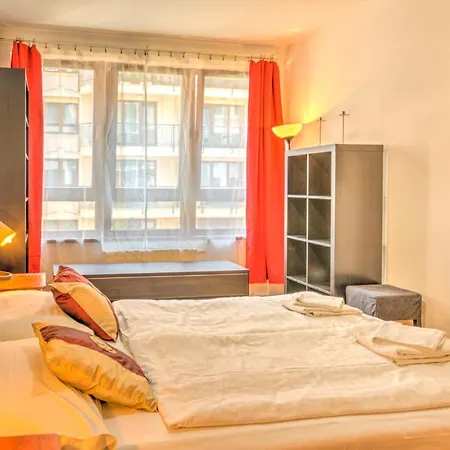 شقة فندقية Budapest Central Apartments 3*