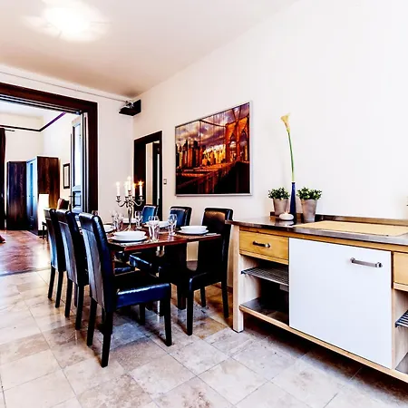 Budapest Central Apartments