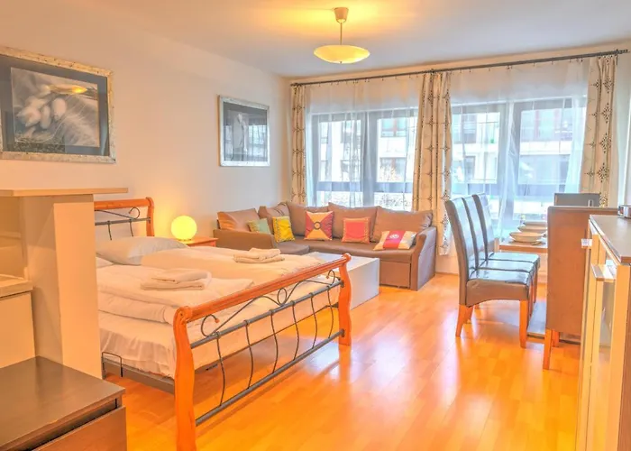 Budapest Central Apartments 3*